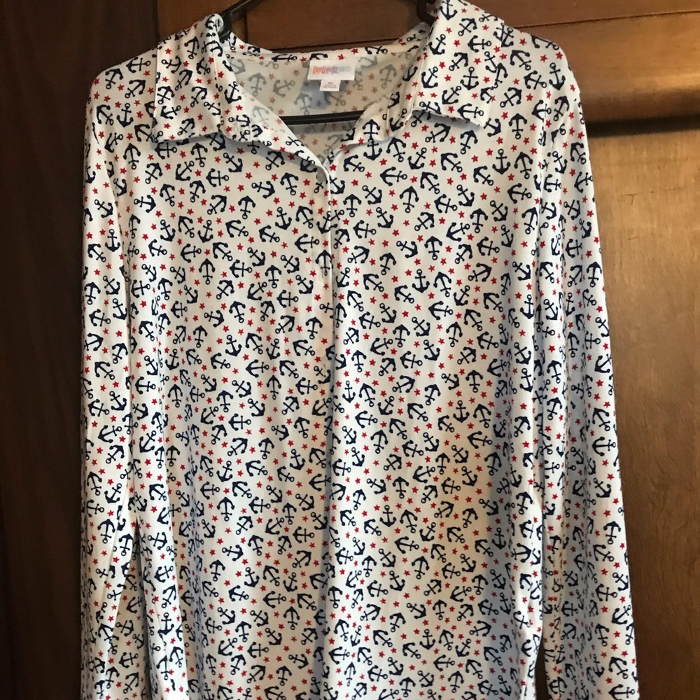 NWT medium Valentina LuLaRoe button down